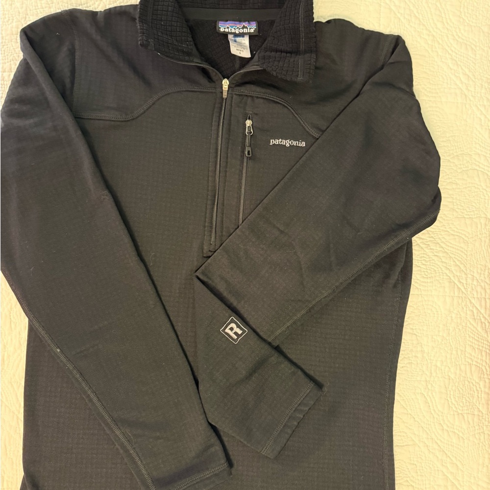 Patagonia Regulator Black Men's Quarter zip